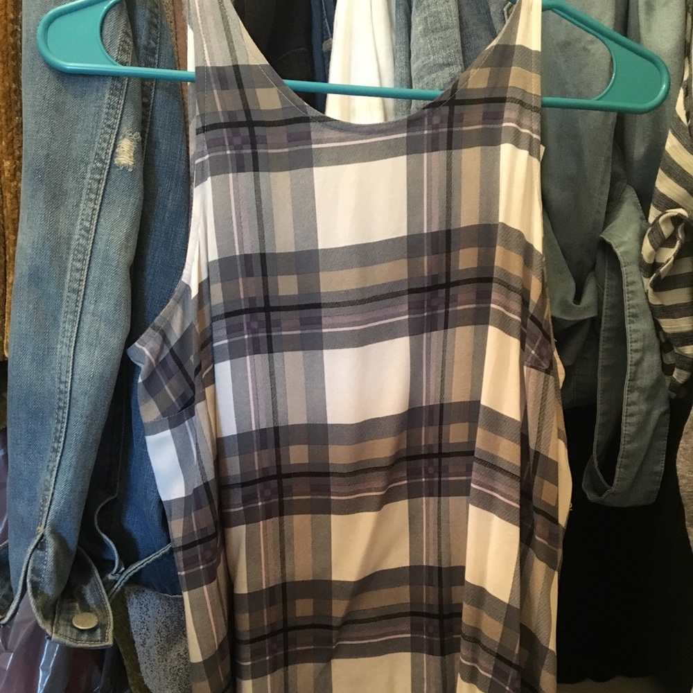 old navy tank top